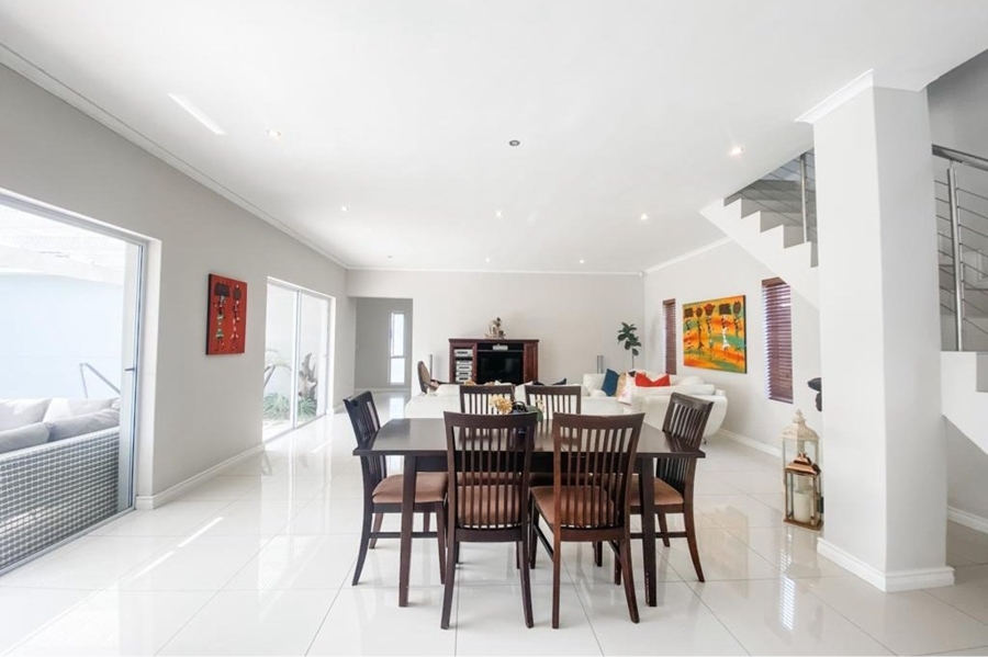 To Let 4 Bedroom Property for Rent in Parklands North Western Cape